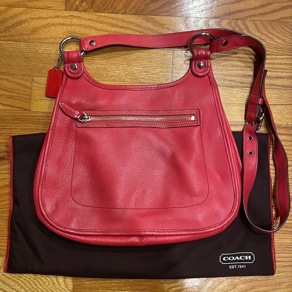 Coach front flap crossbody bag. Back zipper pocket. Adjustable strap. - Picture 2 of 4